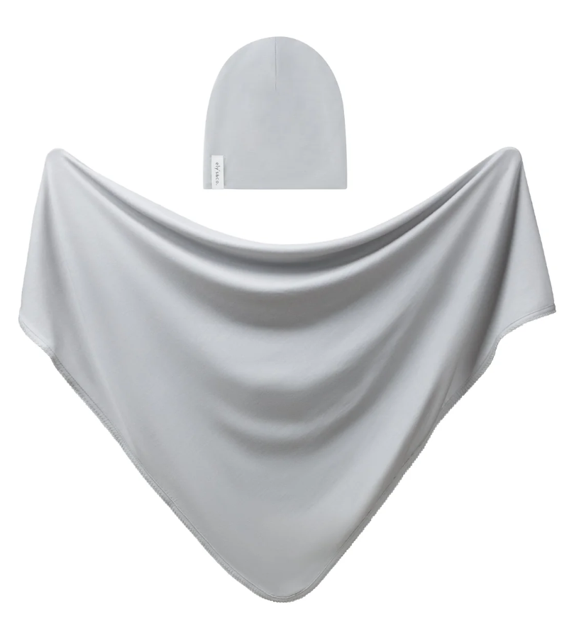 Model Swaddle +Beanie Set In Gift Box